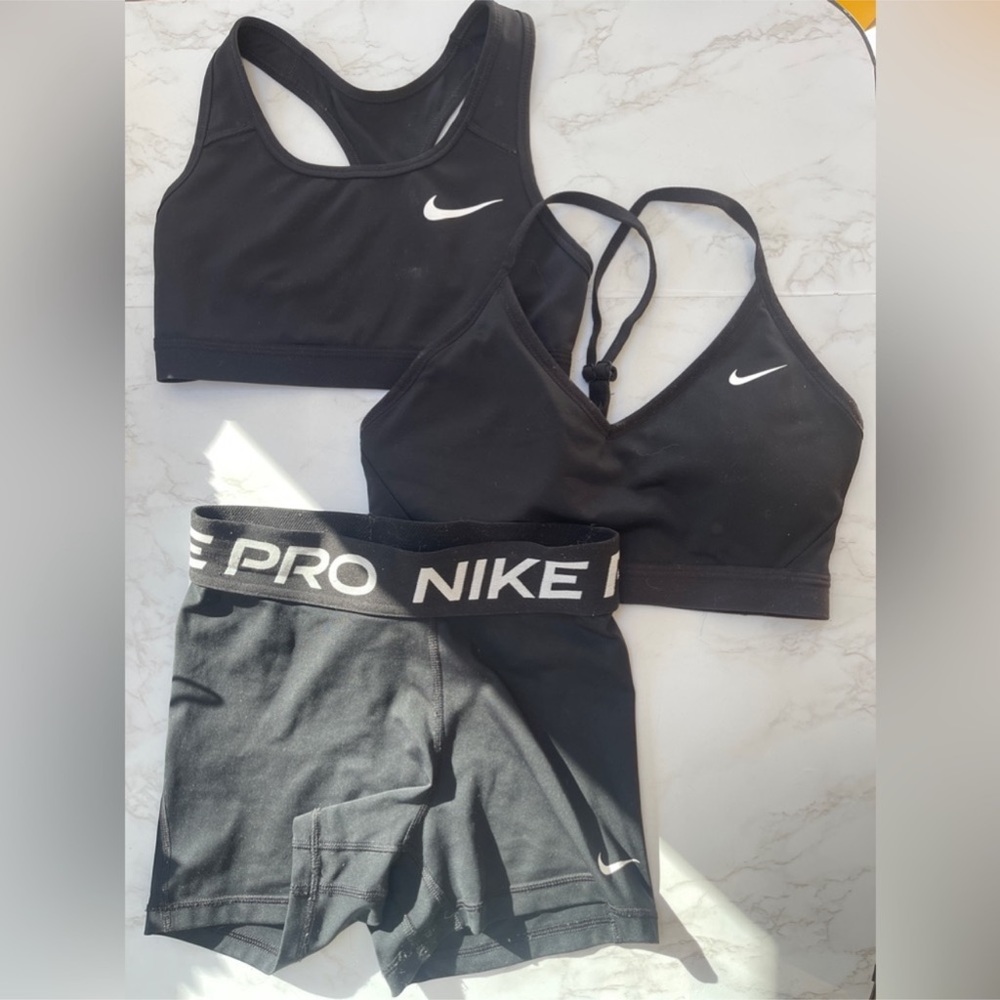Nike pro set 3x - sport bra & biker short - black
